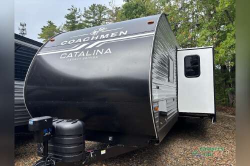 2027 Coachmen Rv Catalina Legacy 293QBCK in raynham MA
