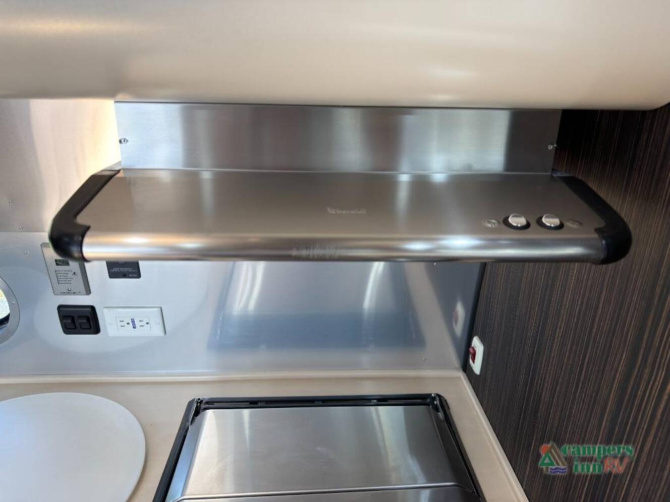 A photo of this 2019 Airstream International Signature 23FB