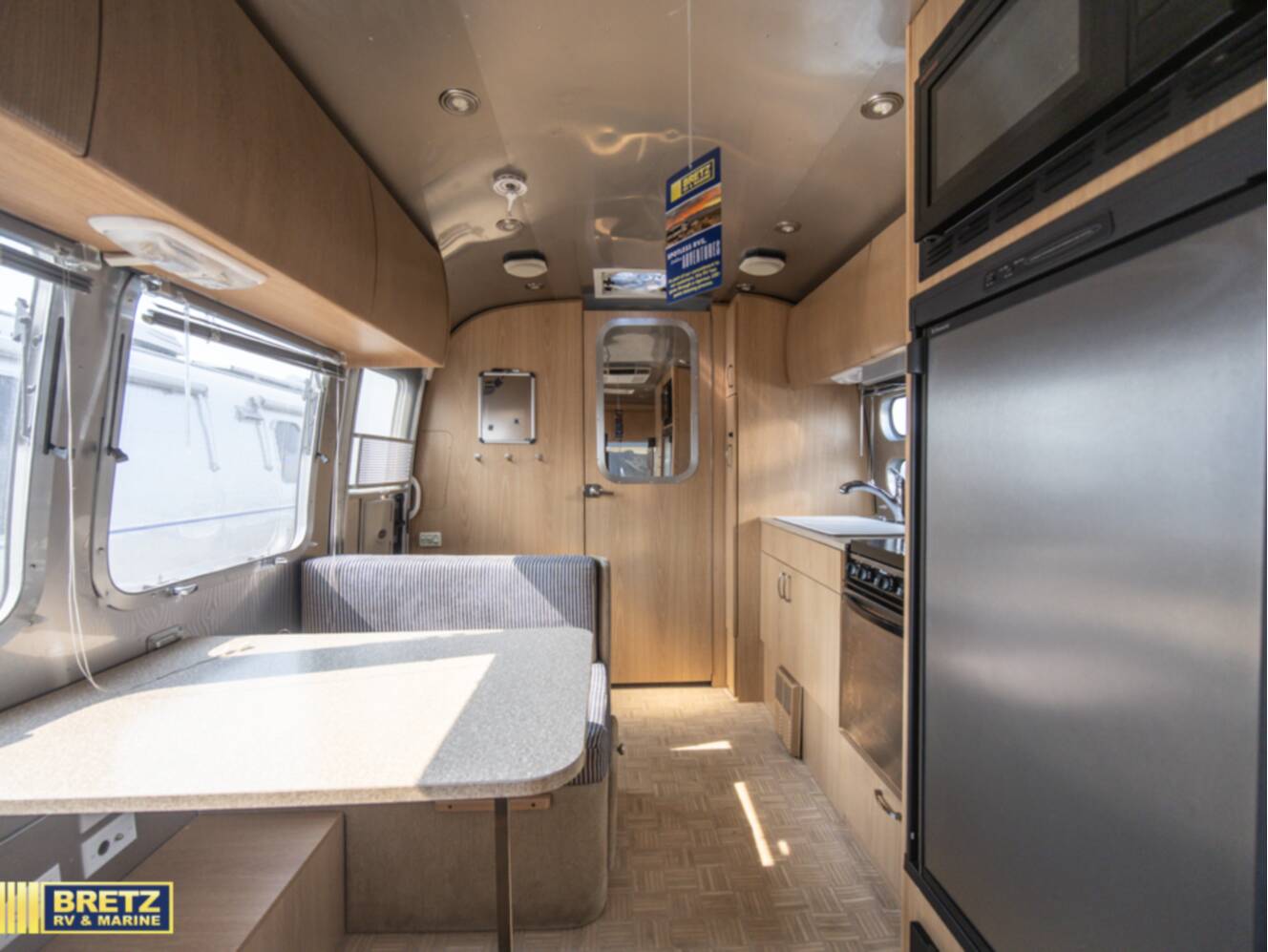 A photo of this 2008 Airstream AIRSTREAM SAFARI 23SE