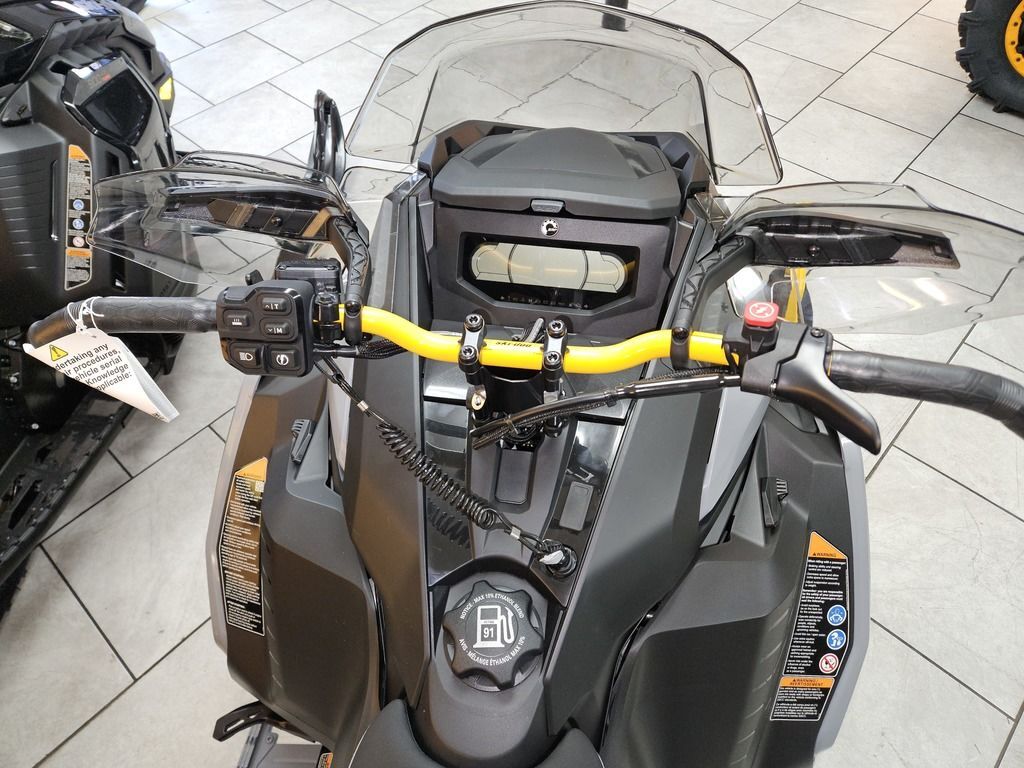 2026 Ski-Doo MXZ® Adrenaline® with Blizzard® Package 600R E-TEC 1 600R E-TEC 129 1.25 in new windsor NY