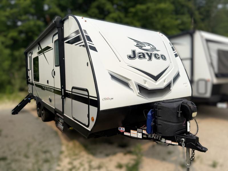 2020 Jayco Jay Feather 22RK in slinger WI