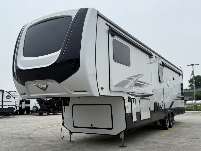 2022 Forest River Cedar Creek Champagne 38EBS in frankfort IL