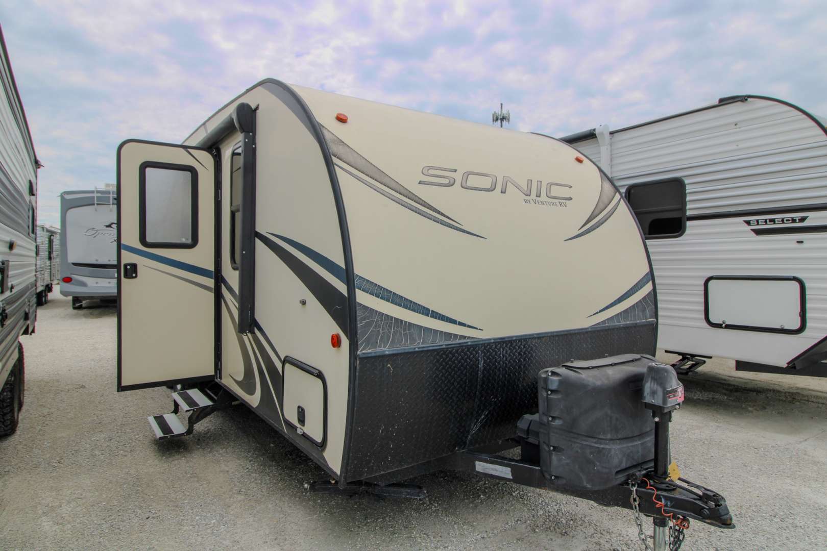 2019 Venture Rv Sonic 220VRB in clinton MO