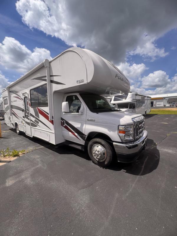 2023 Thor Motor Coach Chateau 31EV in elkhorn WI