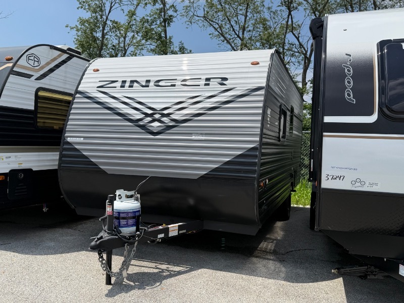 2026 Crossroads Zinger Lite Single Axle 18RB ZR18RB in frankfort IL