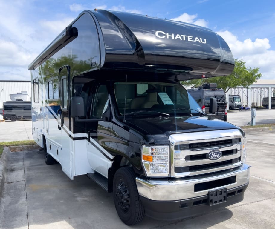 2026 Thor Motor Coach CHATEAU 25Z-PP in sanford FL
