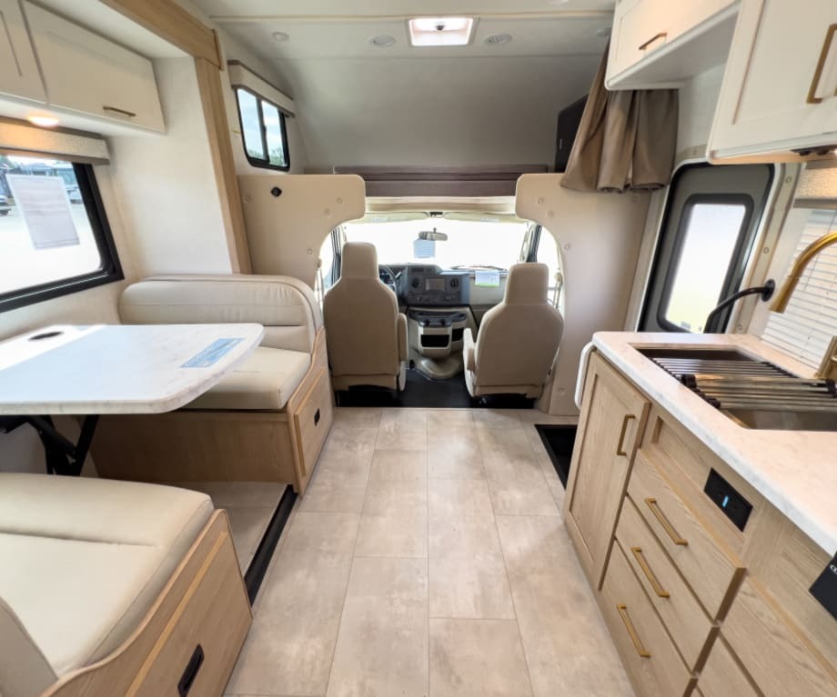 2026 Thor Motor Coach CHATEAU 25Z-PP in sanford FL