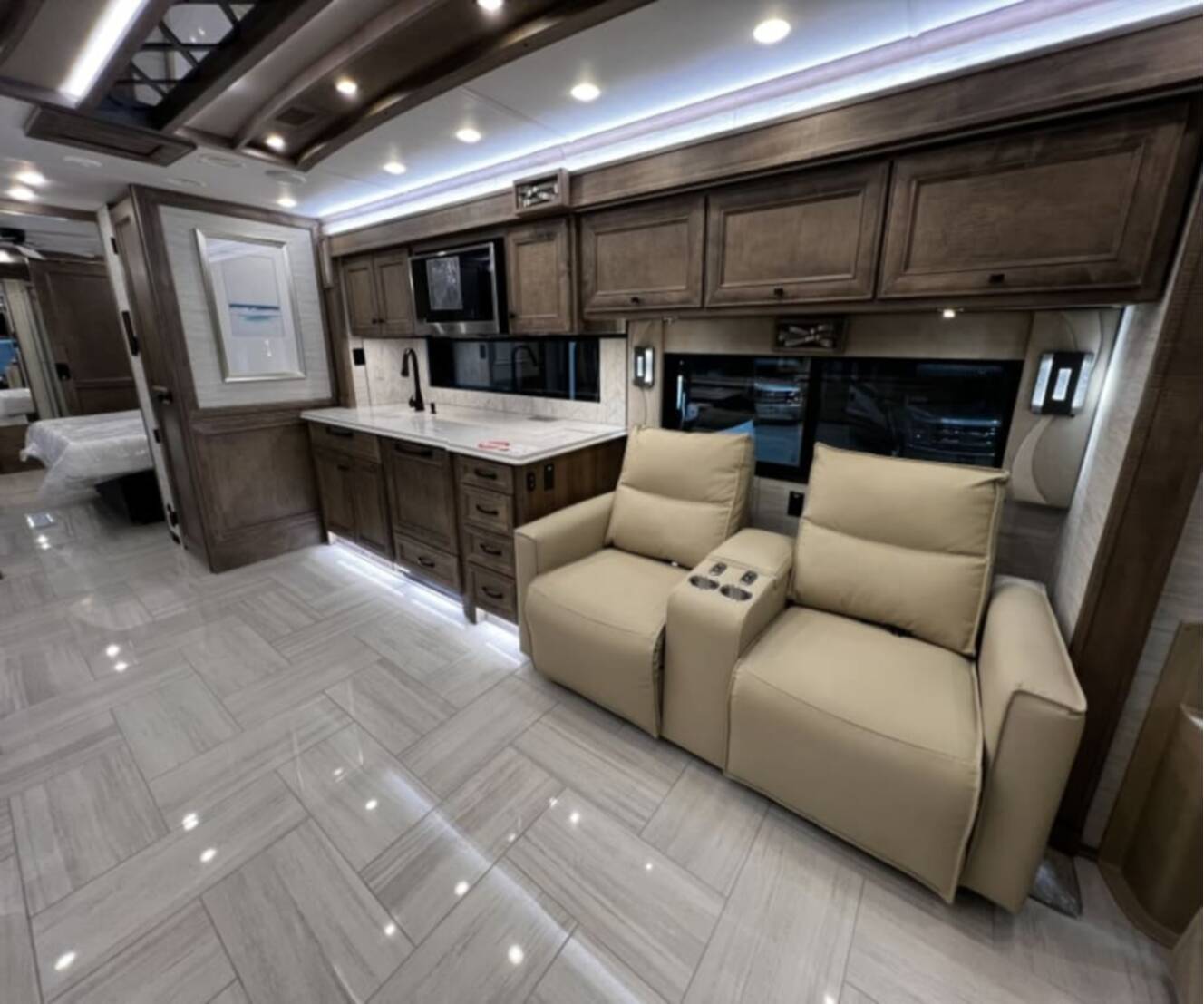 A photo of this 2026 Tiffin PHAETON 40IH