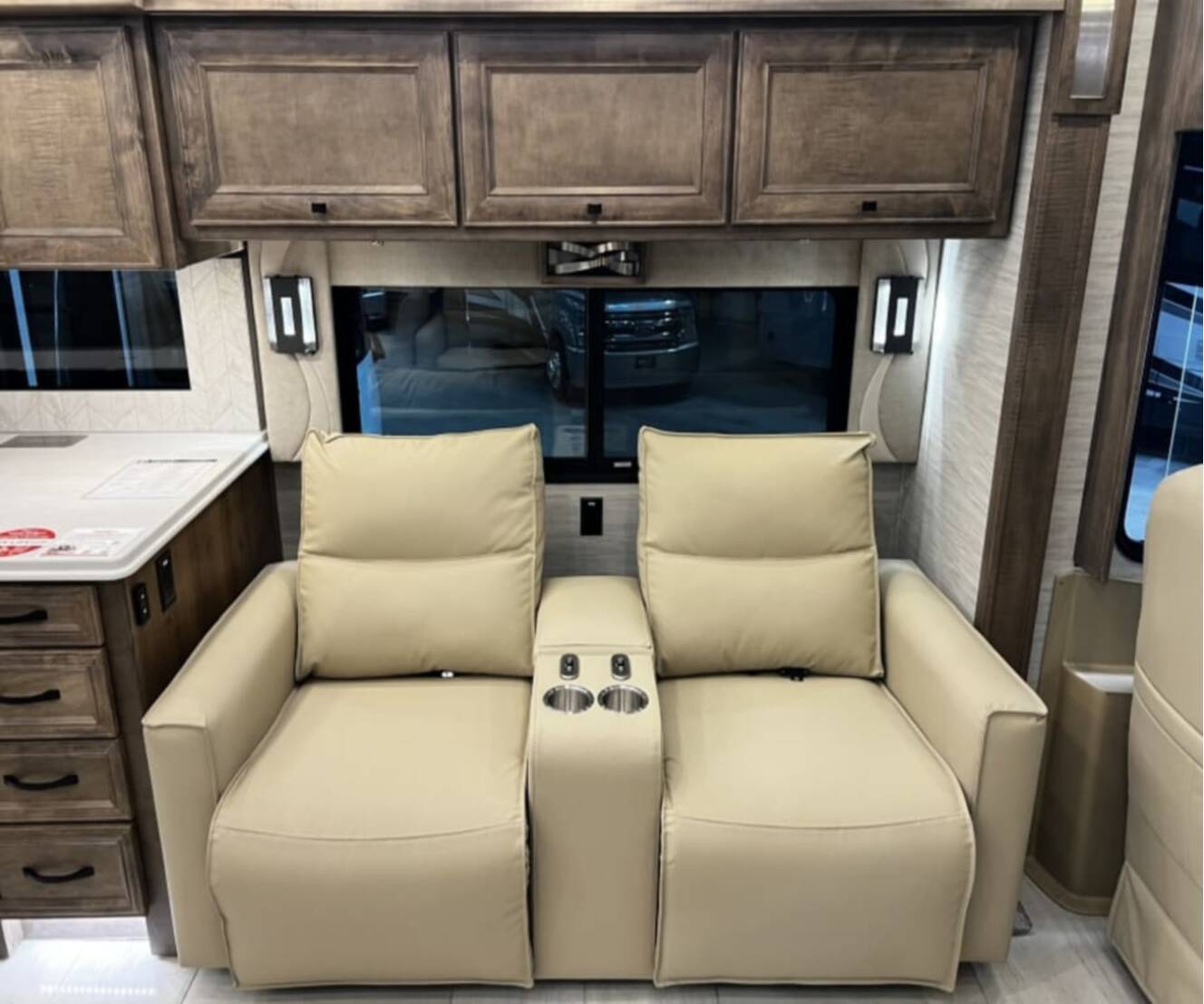 A photo of this 2026 Tiffin PHAETON 40IH