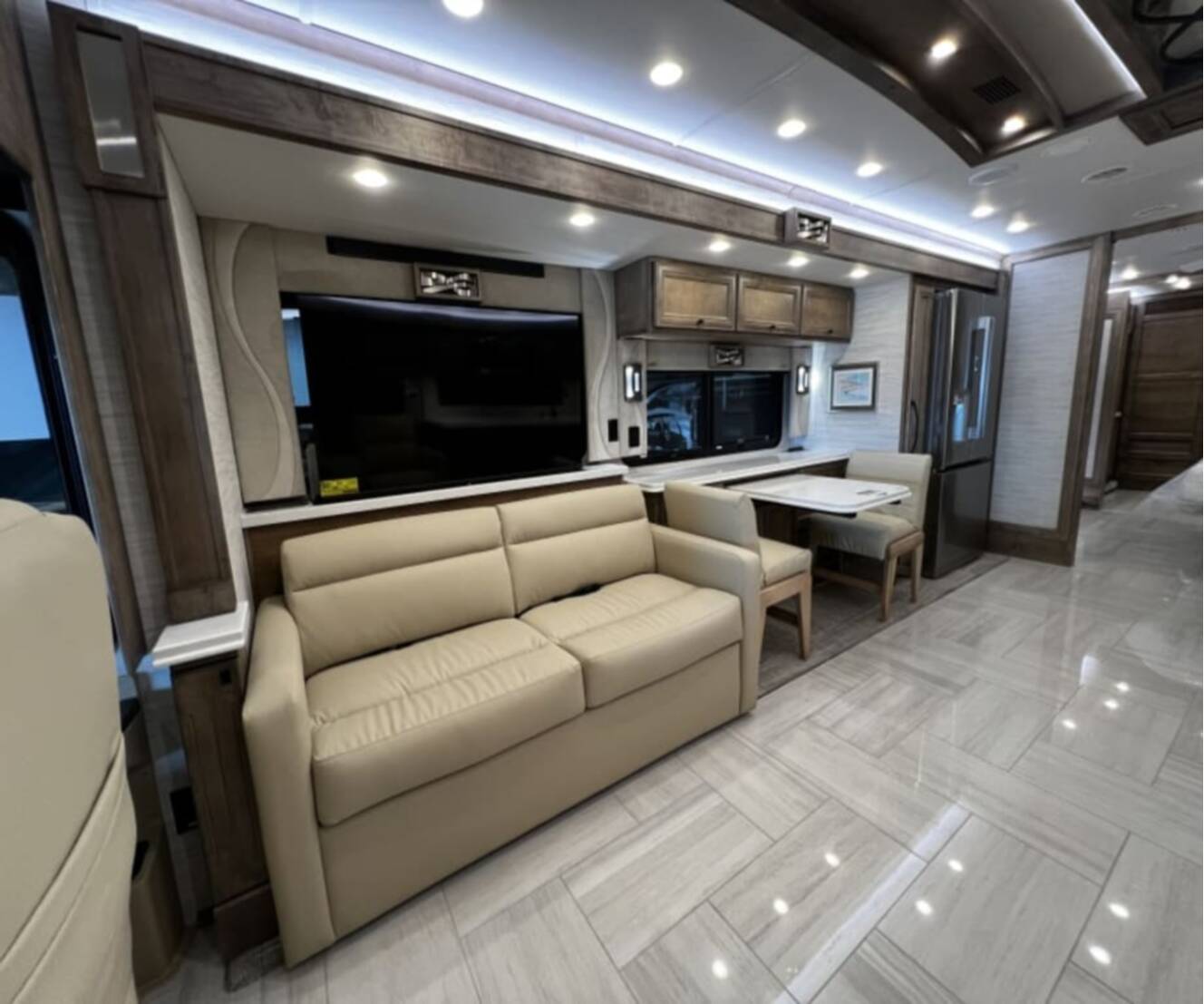 A photo of this 2026 Tiffin PHAETON 40IH