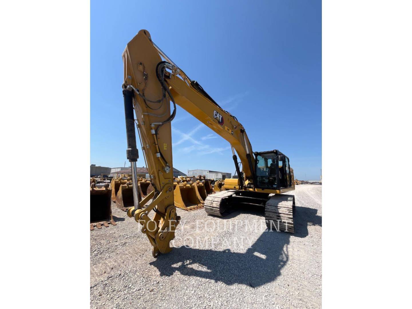 2023 CAT 330-0710X in Kansas City, MO