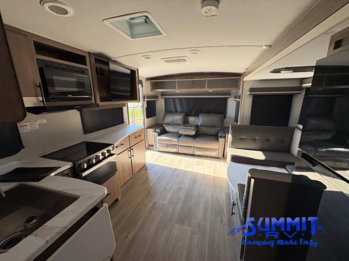 A photo of this 2024 Grand Design Imagine 2500RL