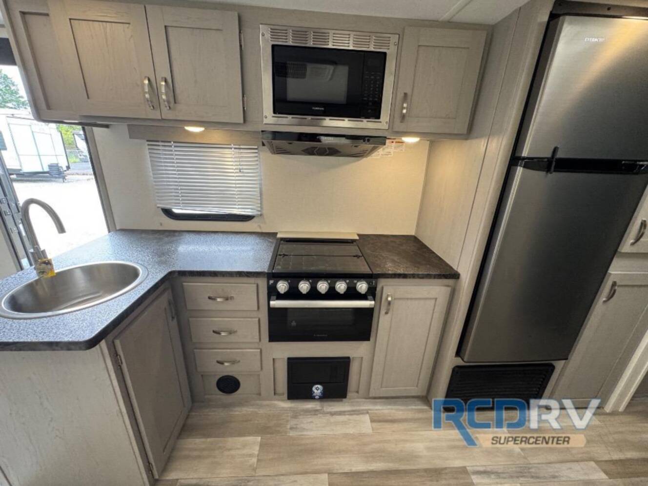 A photo of this 2023 Prime Time Rv Tracer 260BHSLE