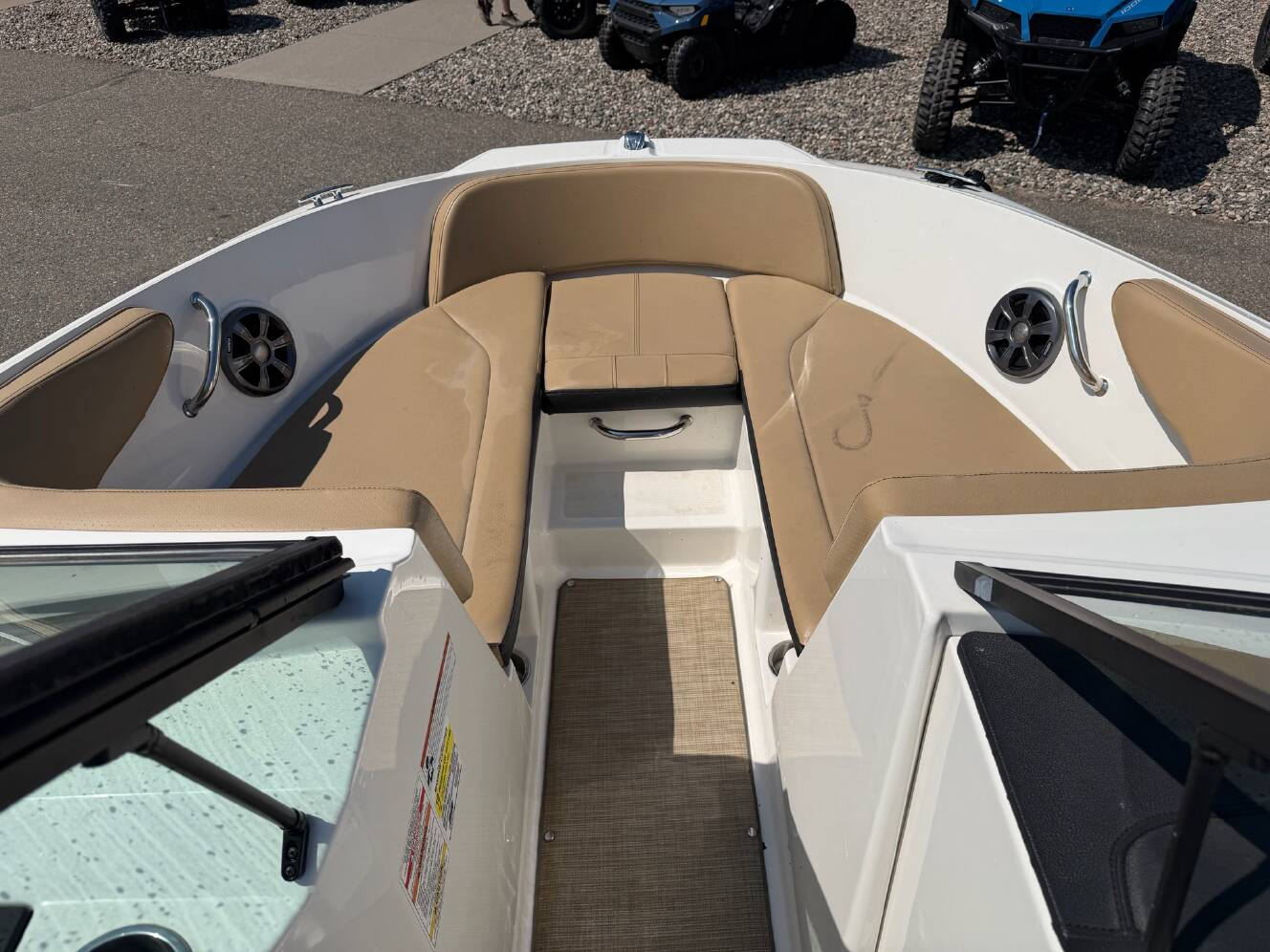A photo of this 2021 Sea Ray SPX 190