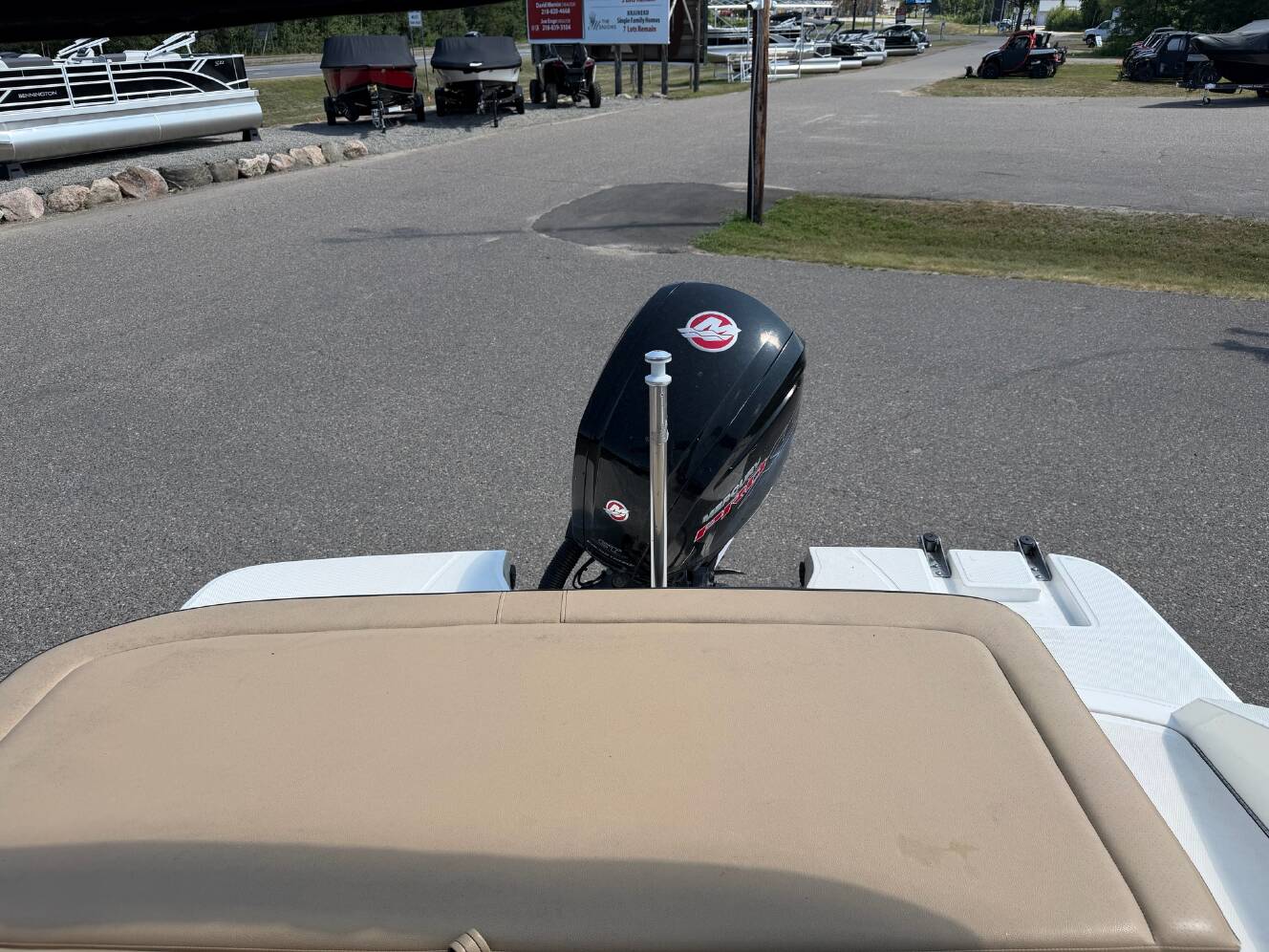A photo of this 2021 Sea Ray SPX 190
