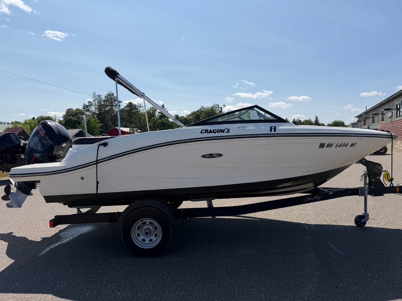 A photo of this 2021 Sea Ray SPX 190