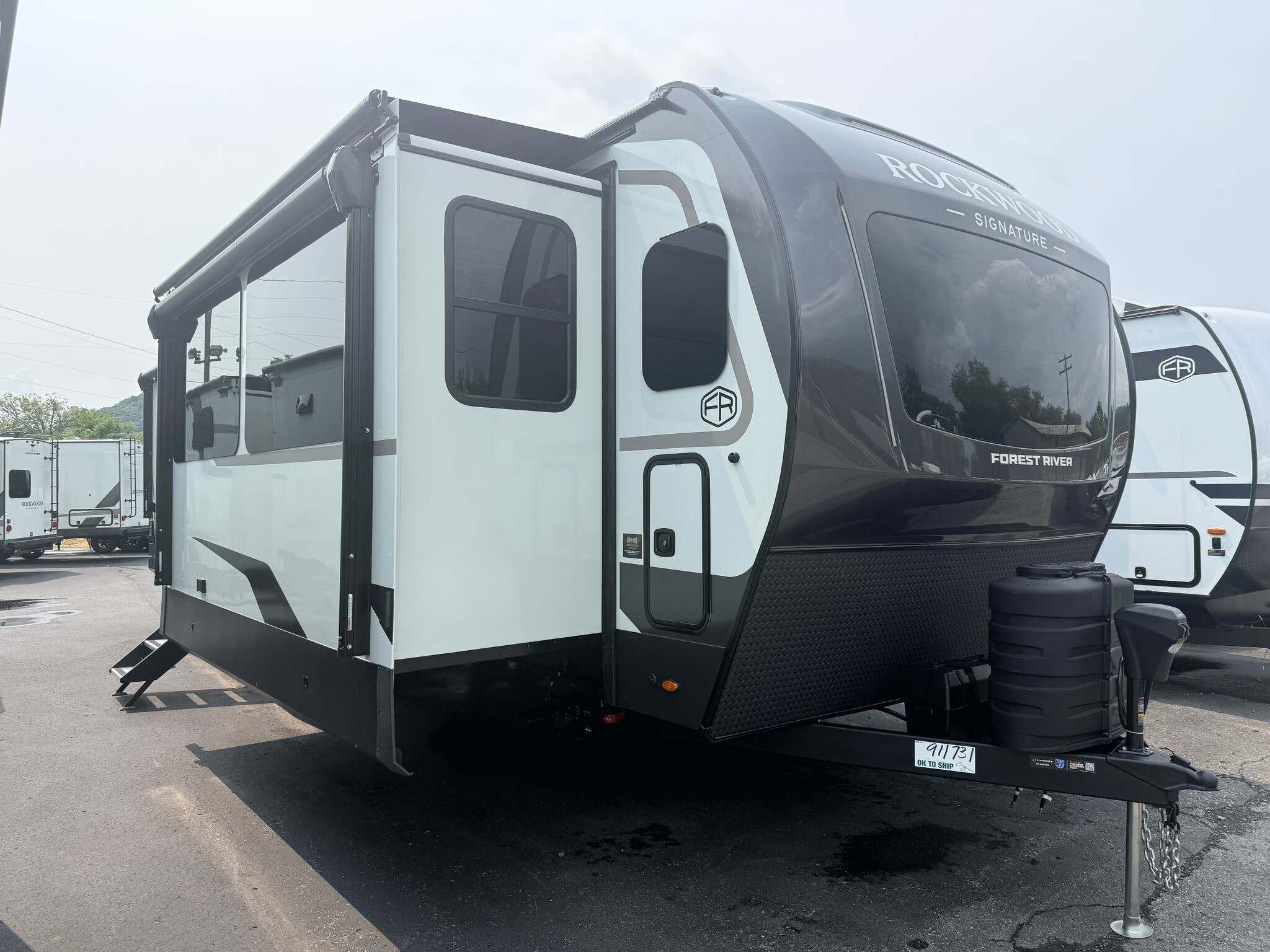 2027 Forest River Rockwood Signature 8391FK in mill hall PA