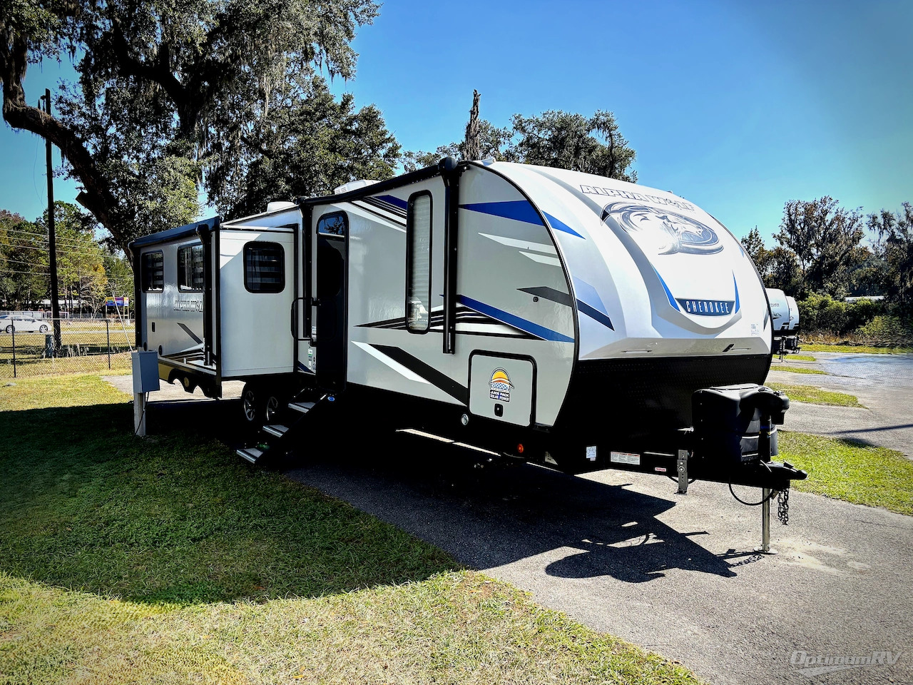 2022 Forest River Cherokee Alpha Wolf 26RL-L in ocala FL