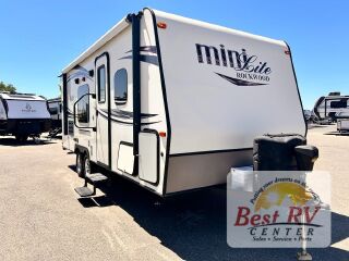 2016 FOREST RIVER ROCKWOOD MINI LITE 2306