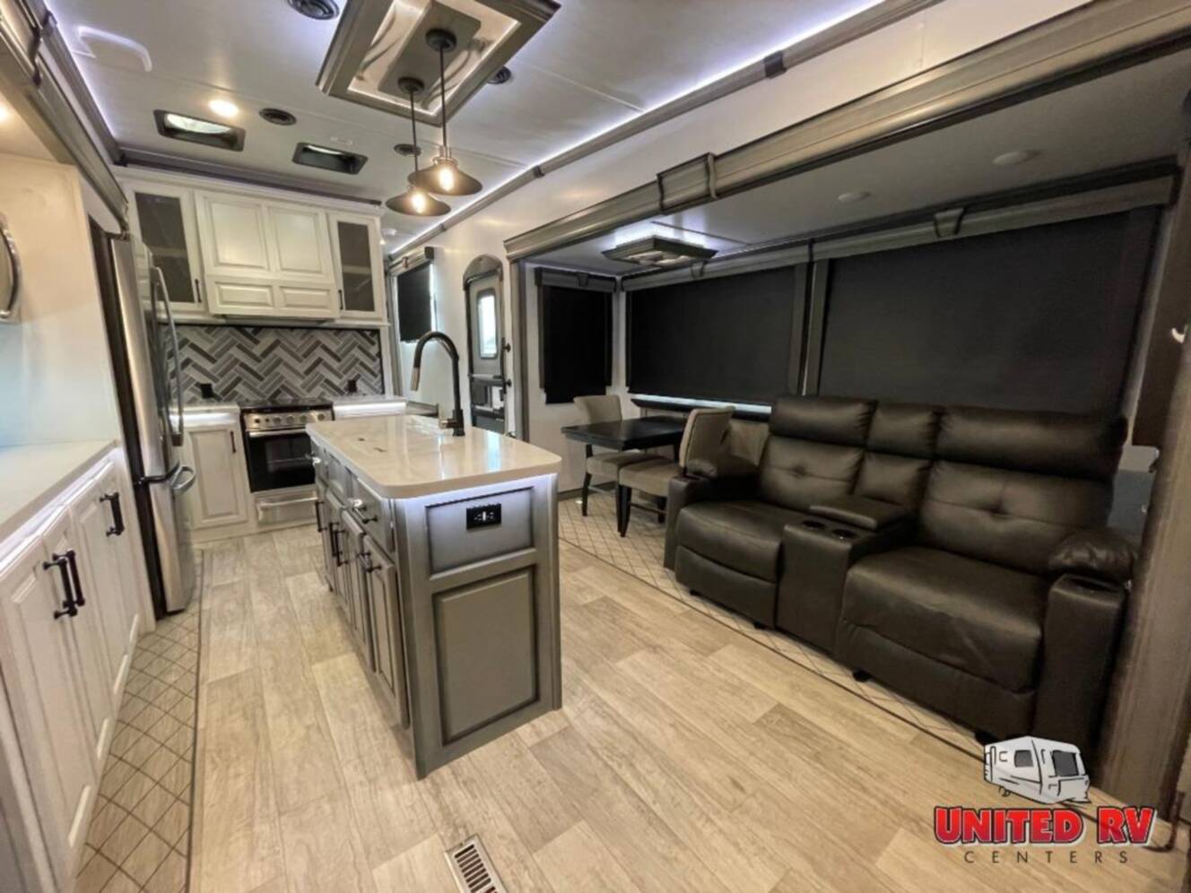 A photo of this 2022 Keystone Rv Montana Legacy 3231CK
