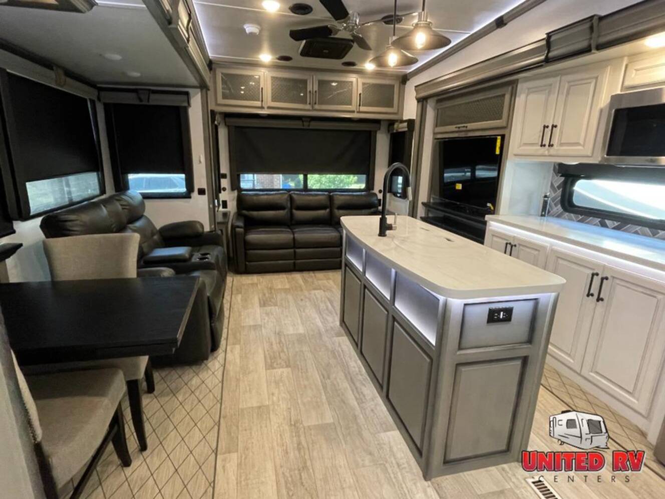 A photo of this 2022 Keystone Rv Montana Legacy 3231CK