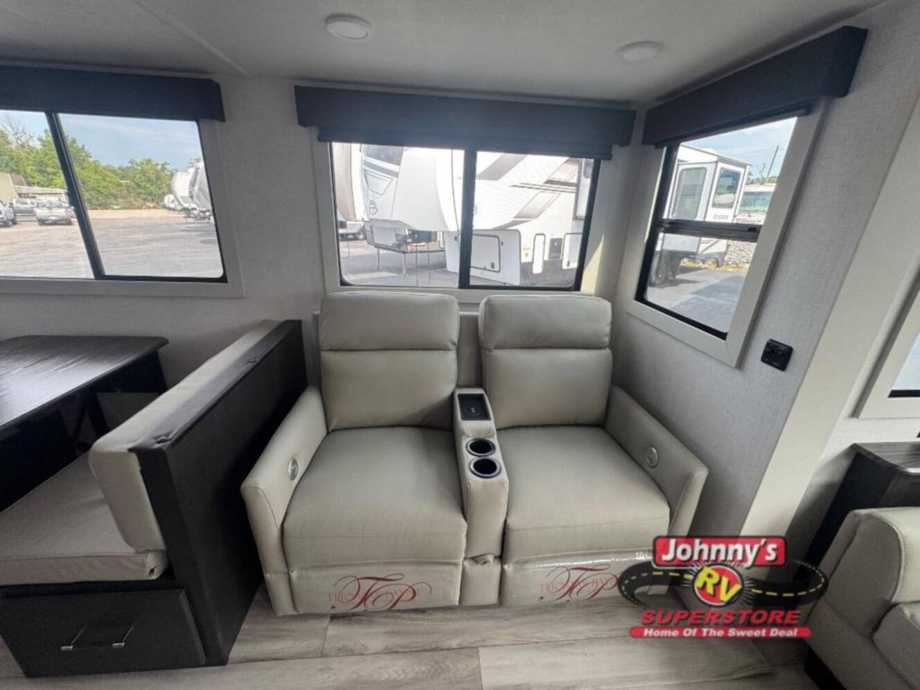 A photo of this 2026 Keystone Rv Arcadia Super Lite 292SLRL