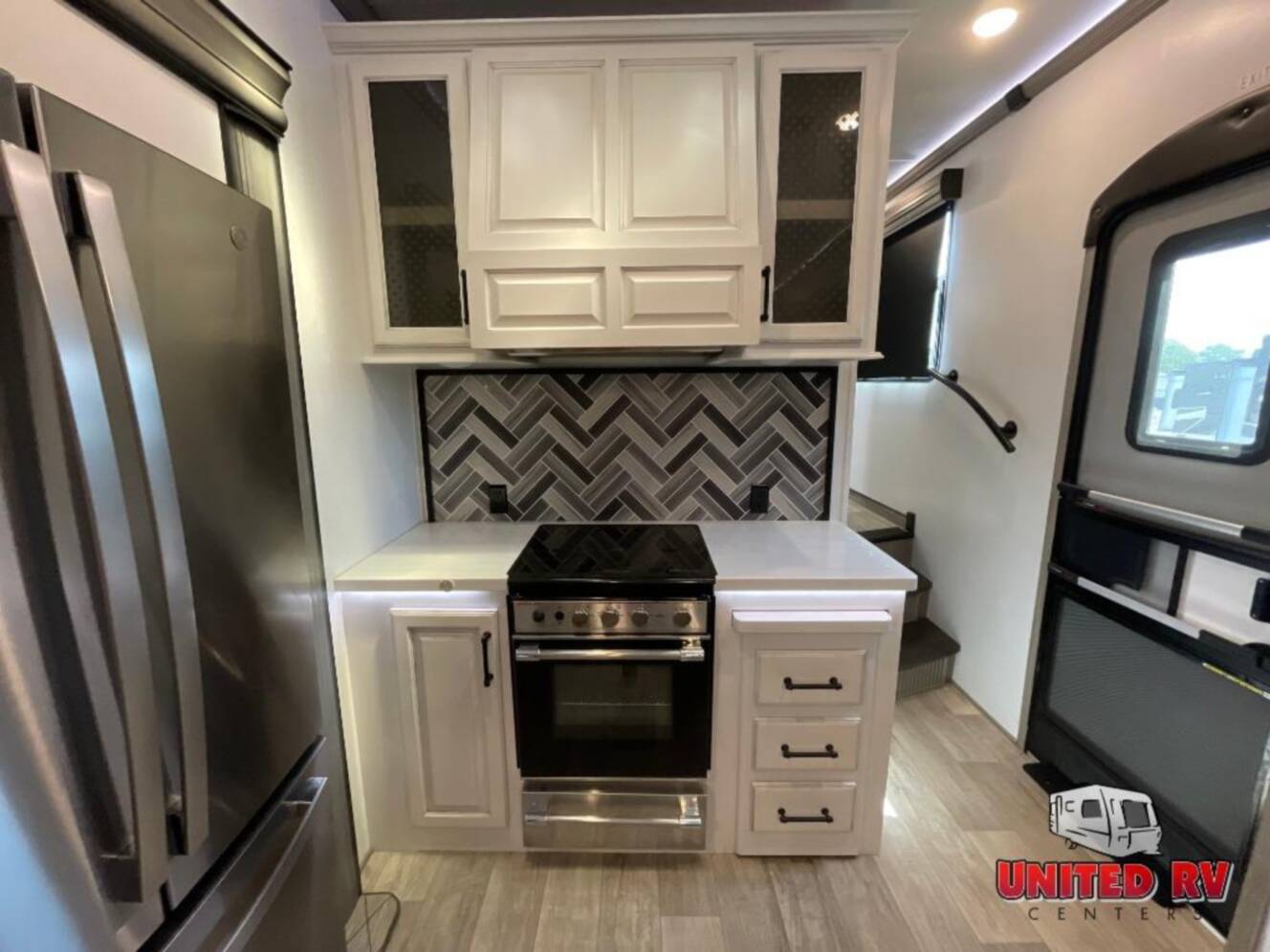A photo of this 2022 Keystone Rv Montana Legacy 3231CK