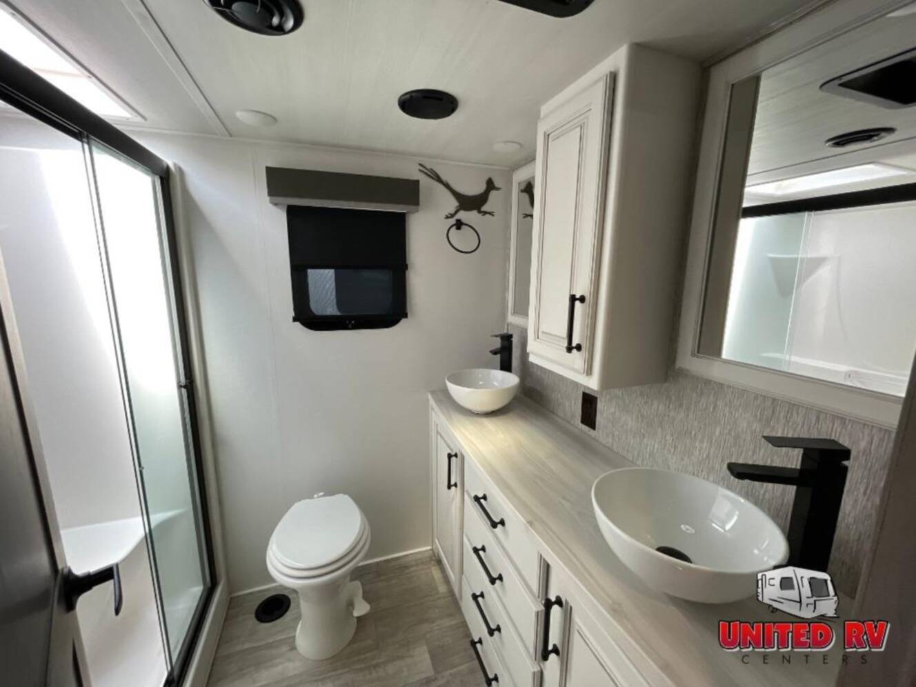 A photo of this 2022 Keystone Rv Montana Legacy 3231CK