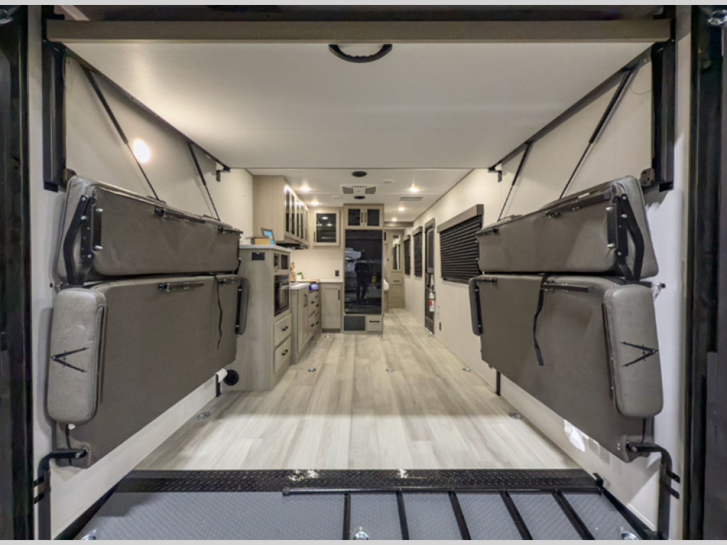 2025 Grand Design Momentum MAV 27MAV Travel Trailer Toy Hauler RV
