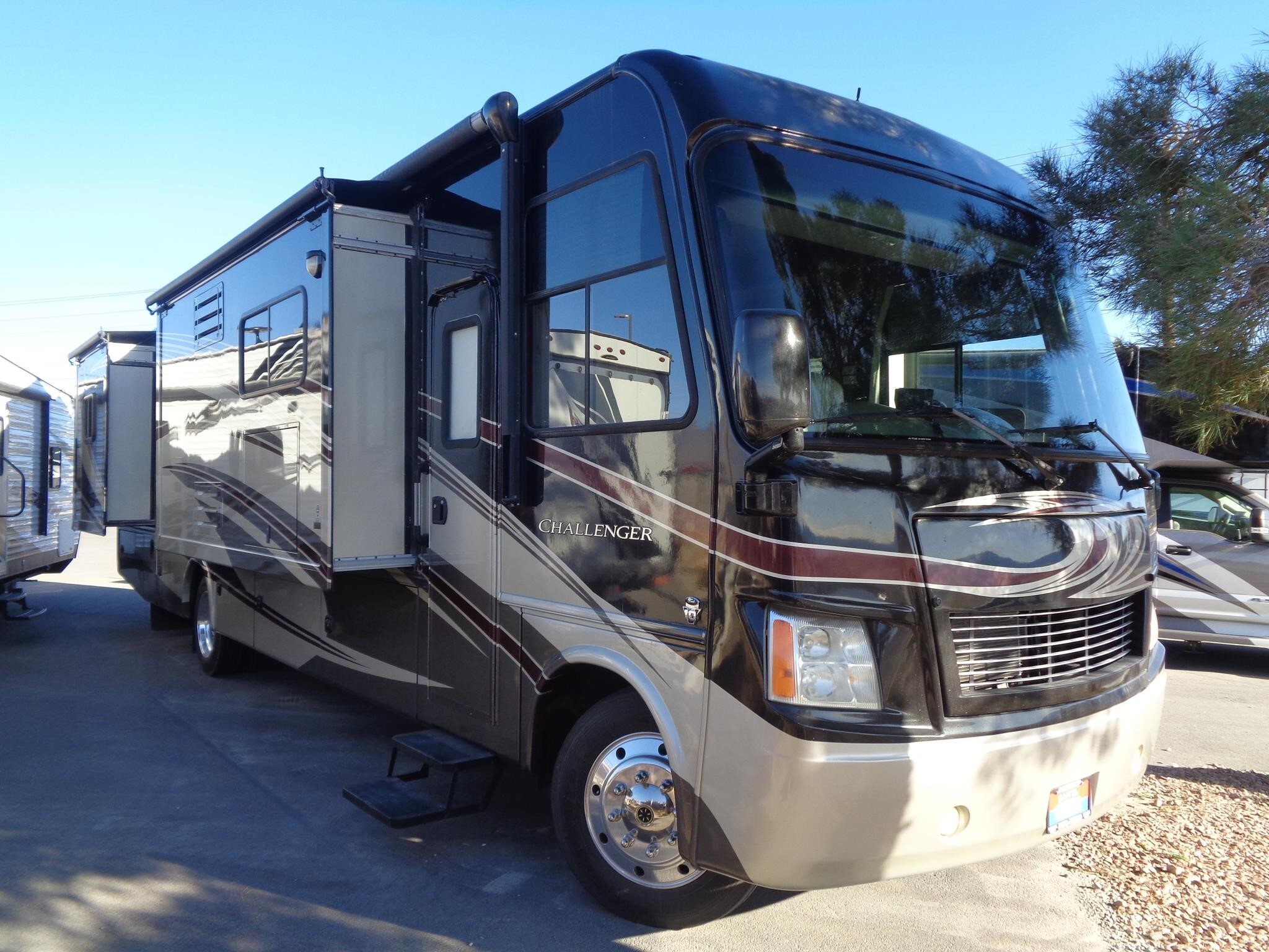 2014 Thor Motor Coach CHALLENGER 37GT in pahrump NV