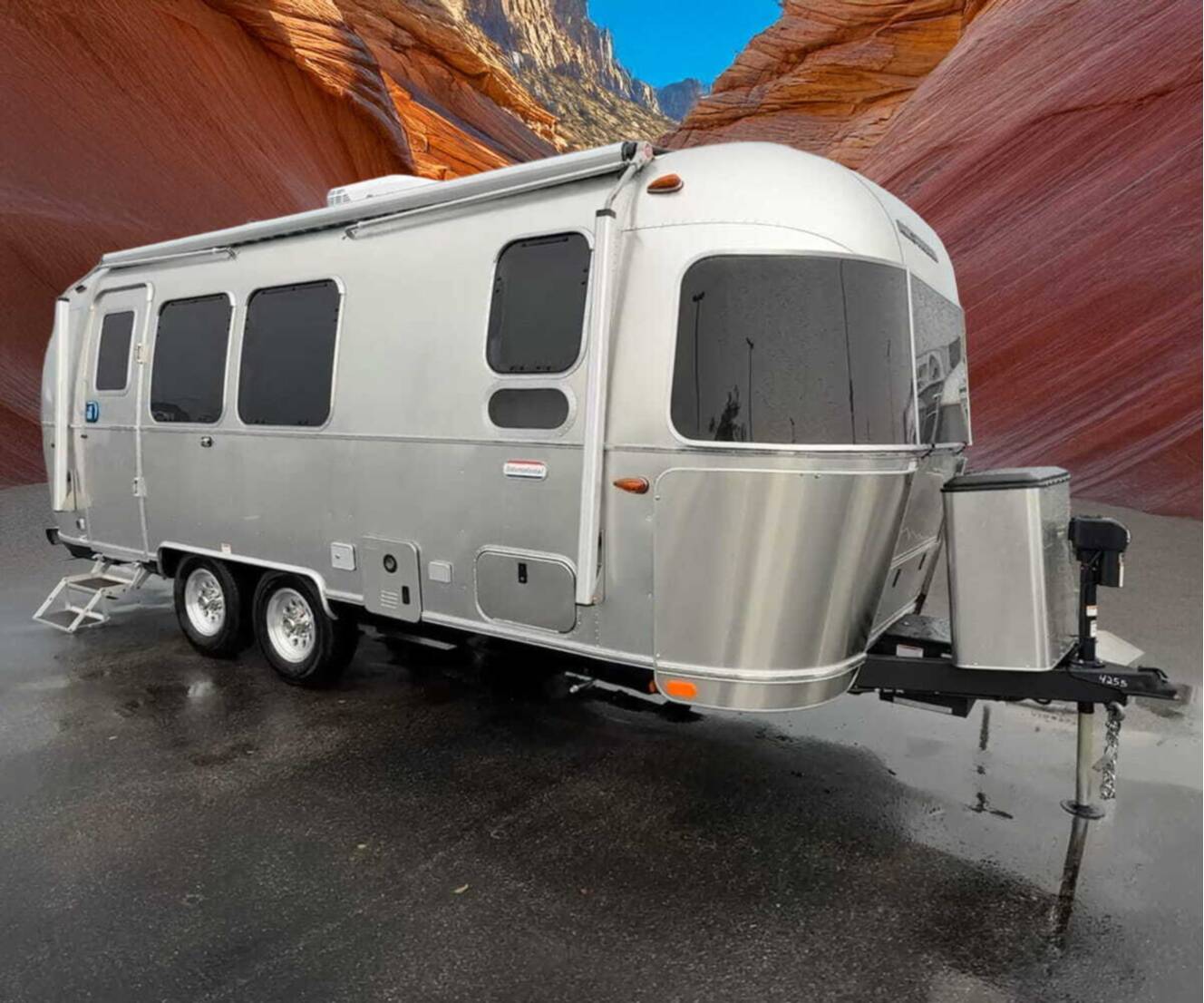 A photo of this 2026 Airstream International 23FB Twin