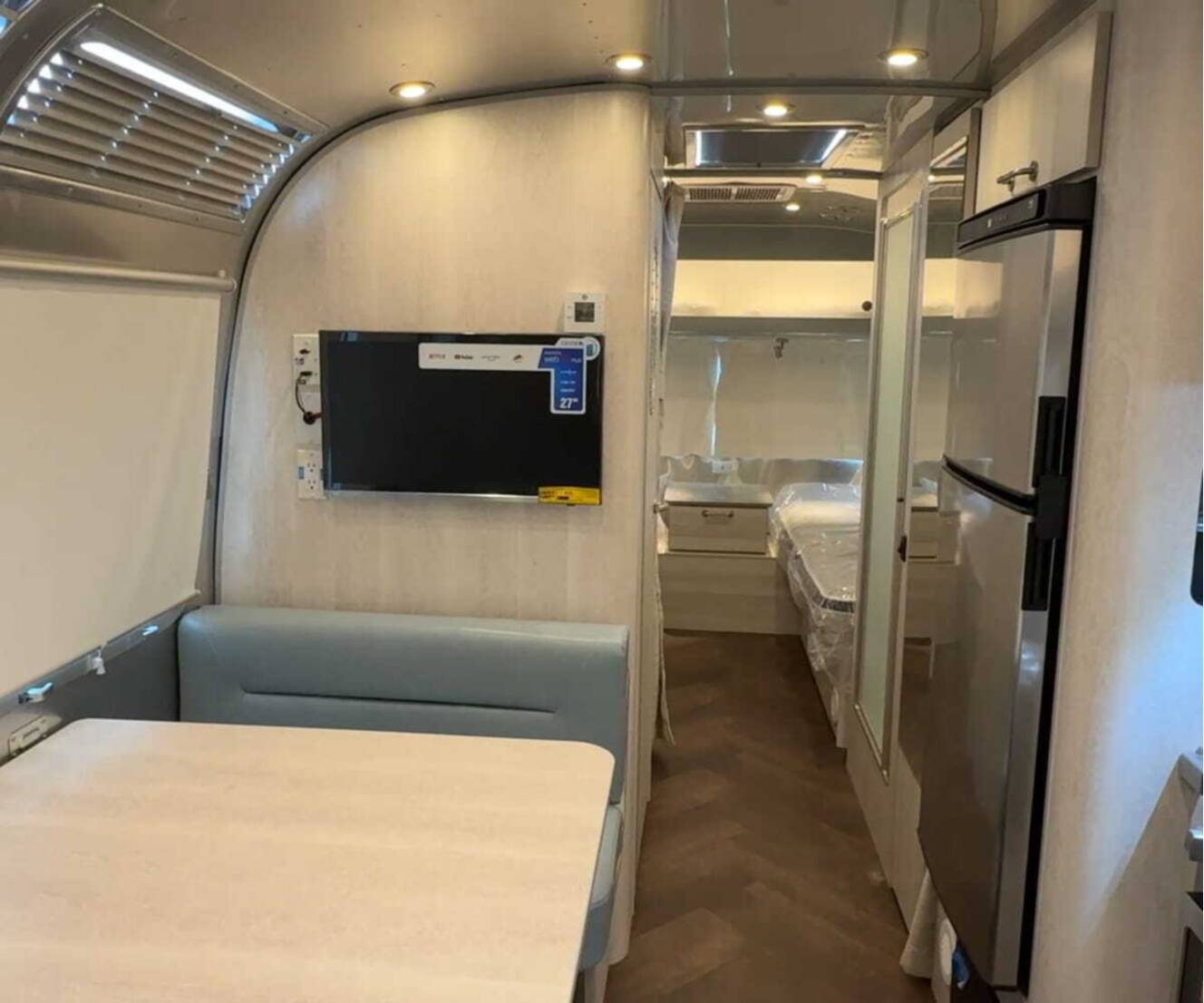 A photo of this 2026 Airstream International 28RB Twin