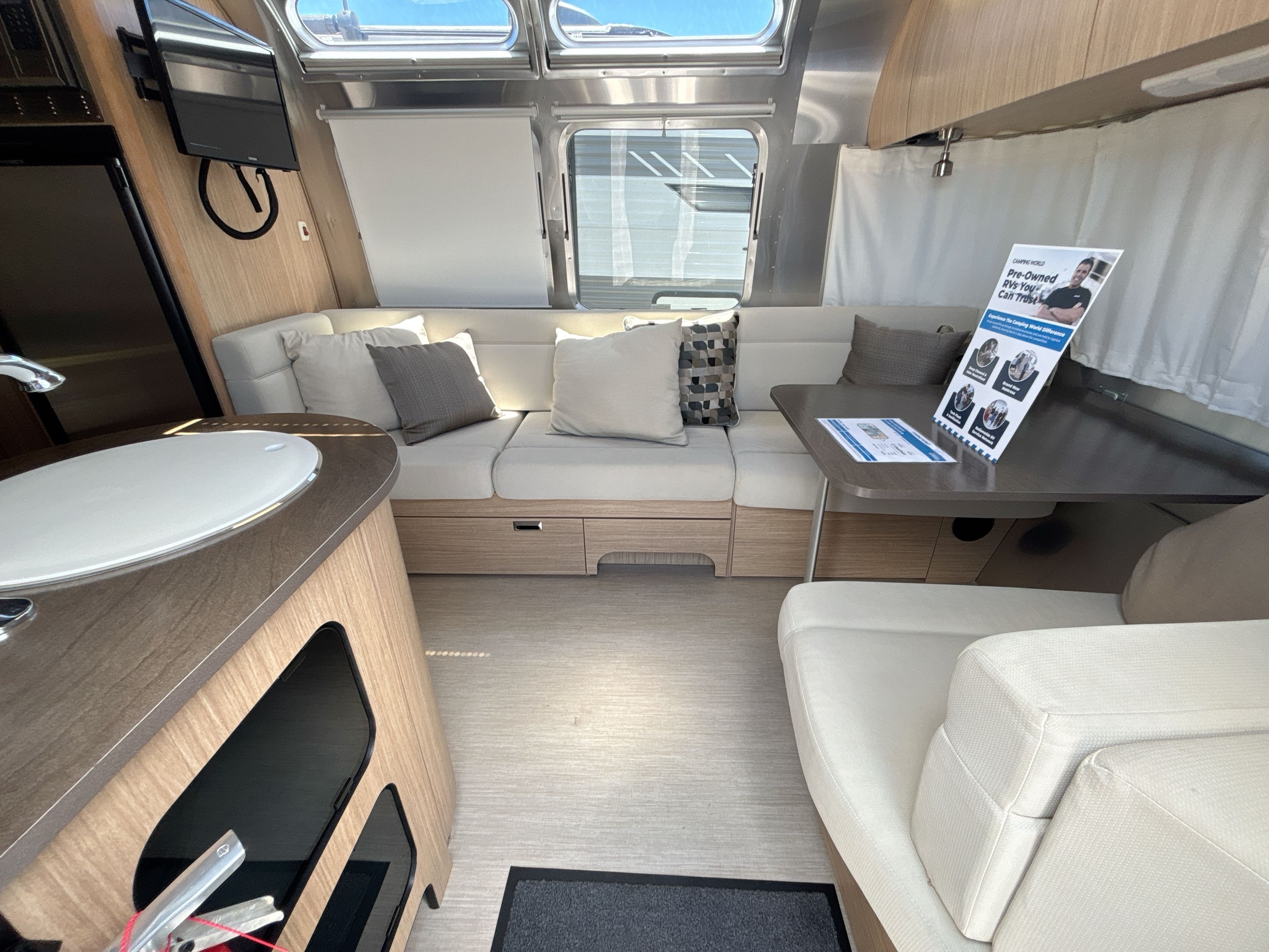 2018 Airstream FLYING CLOUD 23CB in fort pierce FL