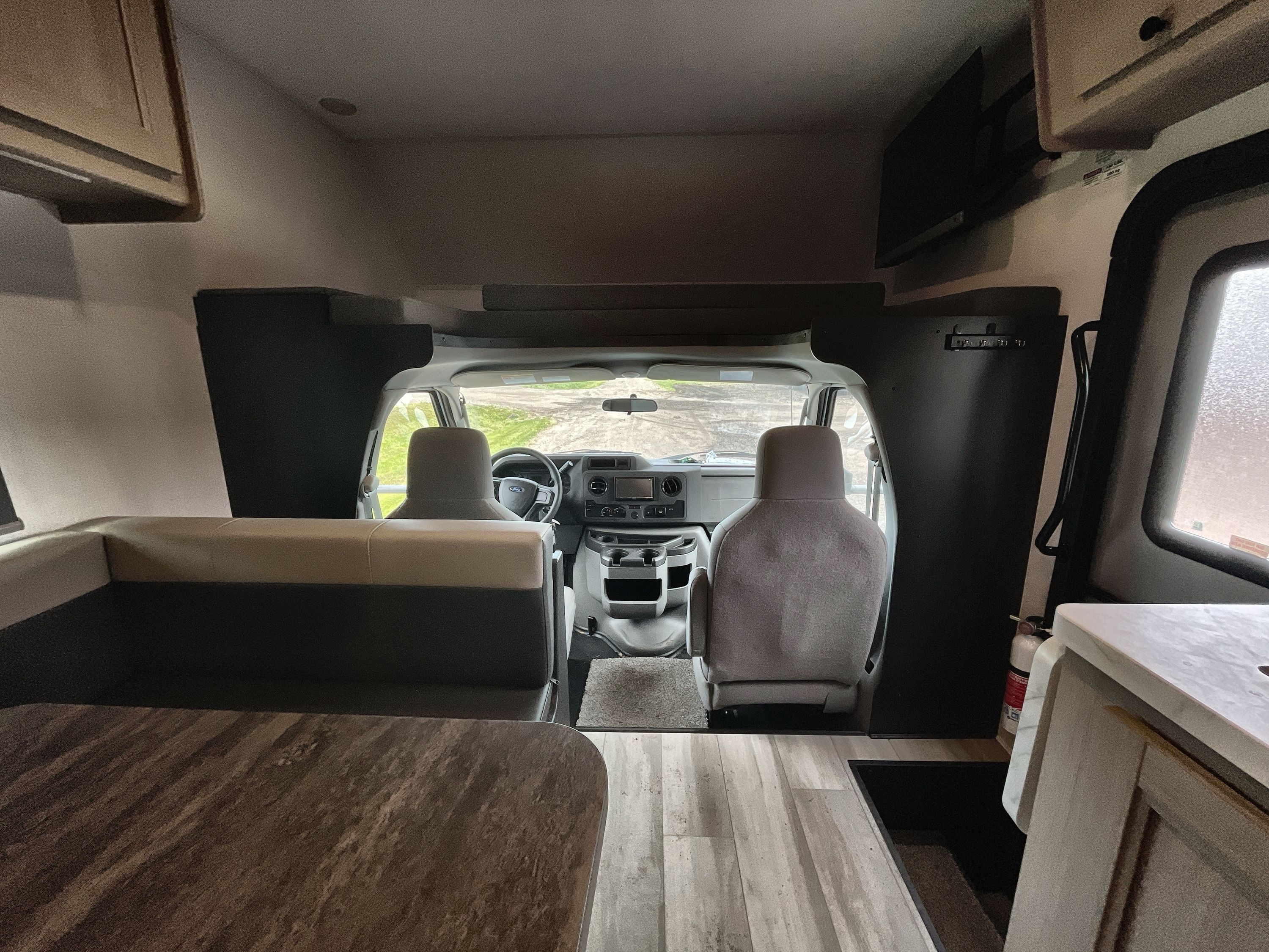 2026 Forest River SUNSEEKER LE 2350F in hugo MN