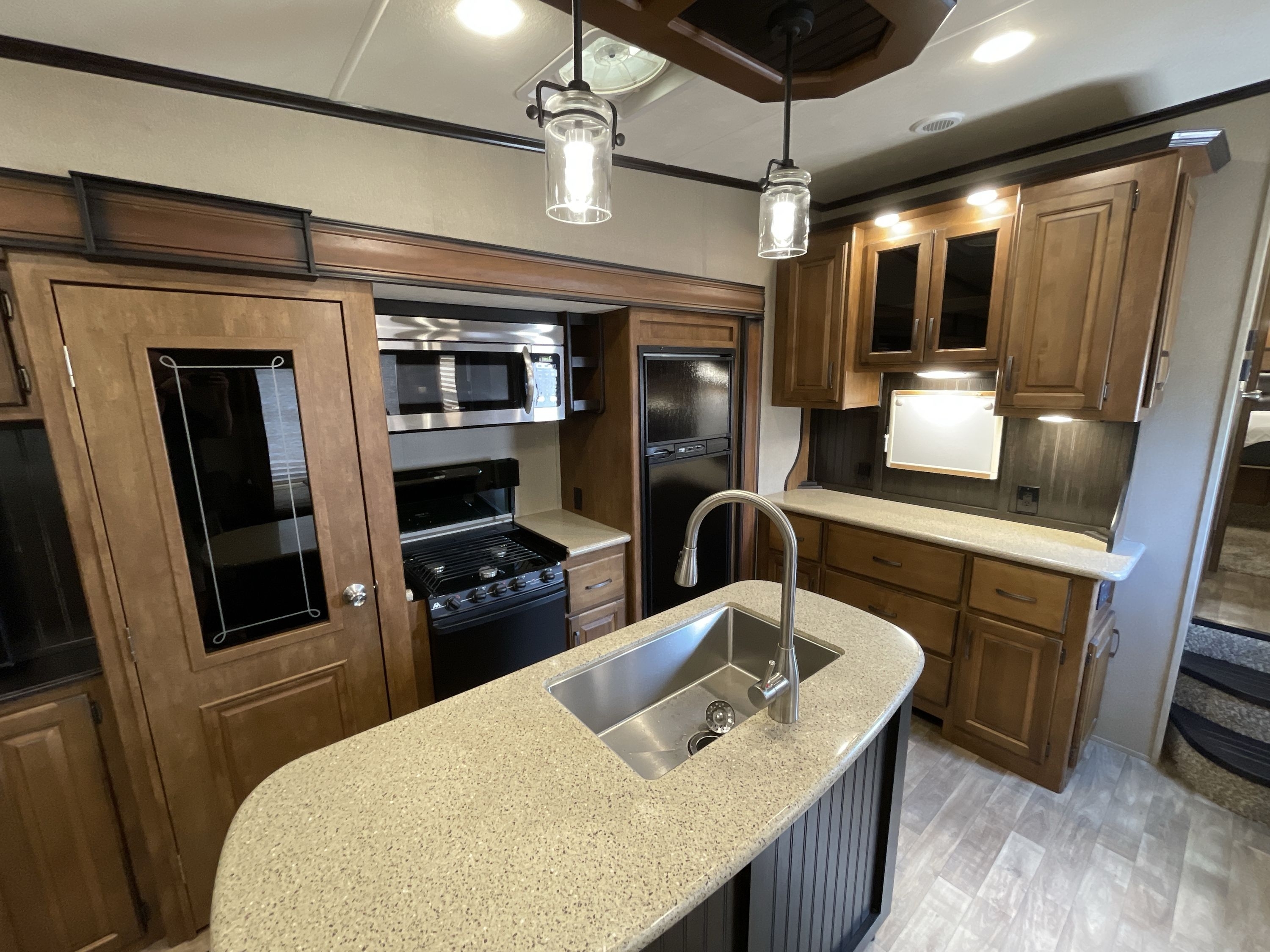 2018 Grand Design REFLECTION 303RLS in deforest WI