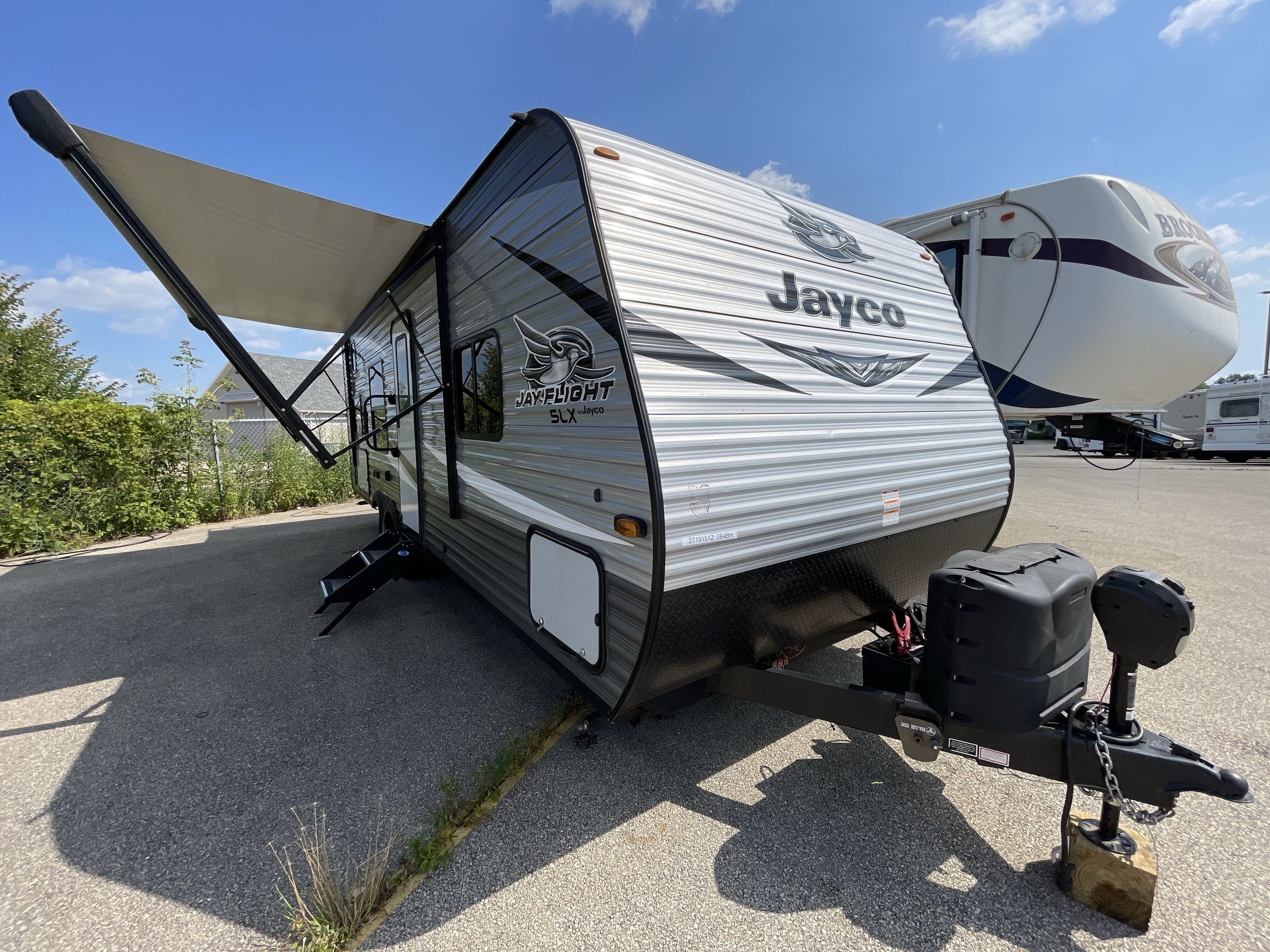 2021 Jayco JAY FLIGHT SLX 264BH in deforest WI