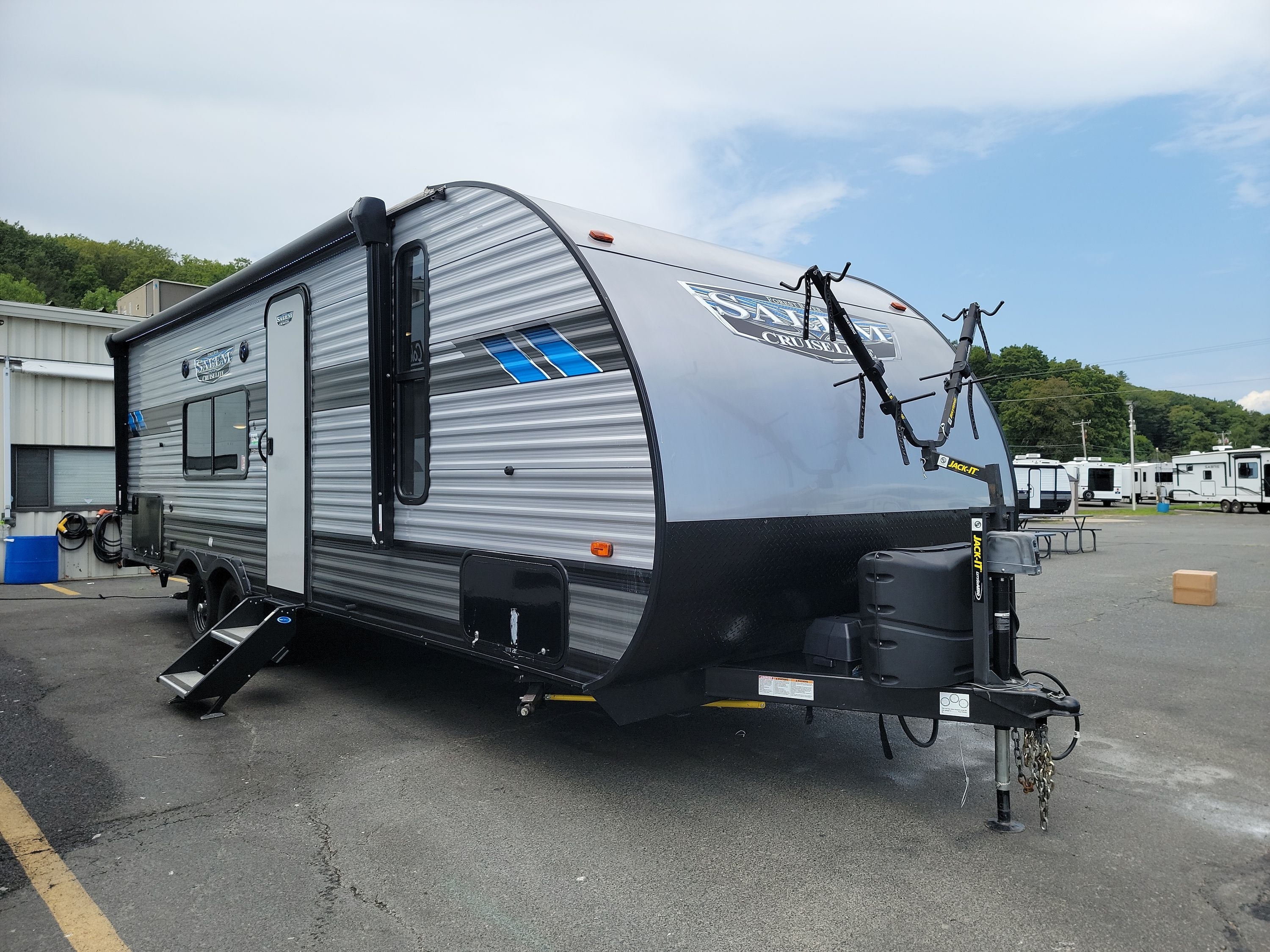 2022 Forest River SALEM CRUISE LITE 261BHXL in west hatfield MA