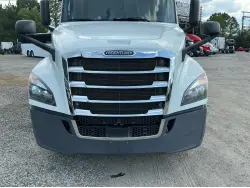2020 FREIGHTLINER CASCADIA 126