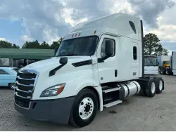 2020 FREIGHTLINER CASCADIA 126