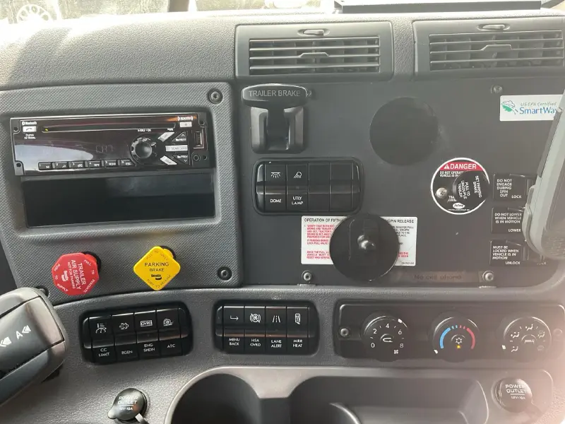 2020 FREIGHTLINER CASCADIA 125