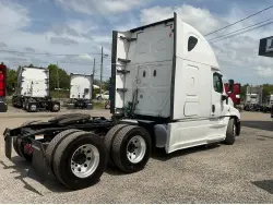 2020 FREIGHTLINER CASCADIA 125