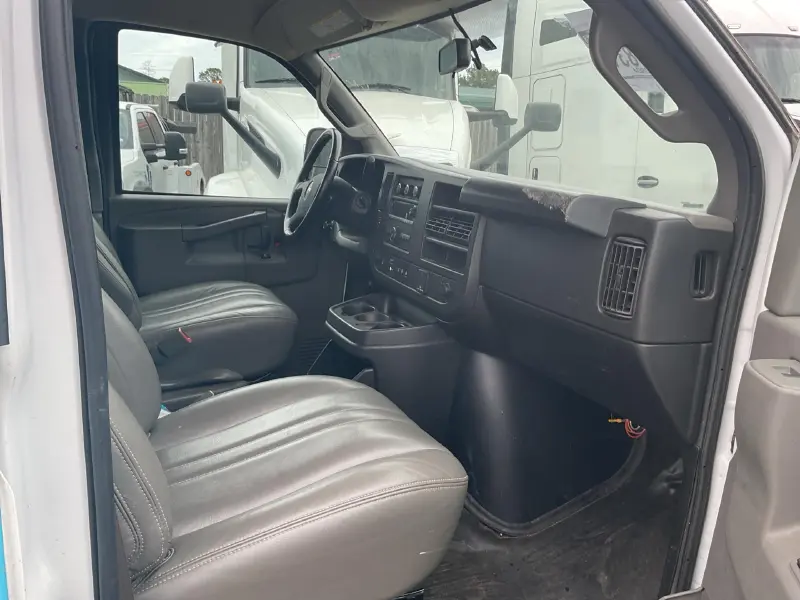 2022 CHEVROLET EXPRESS