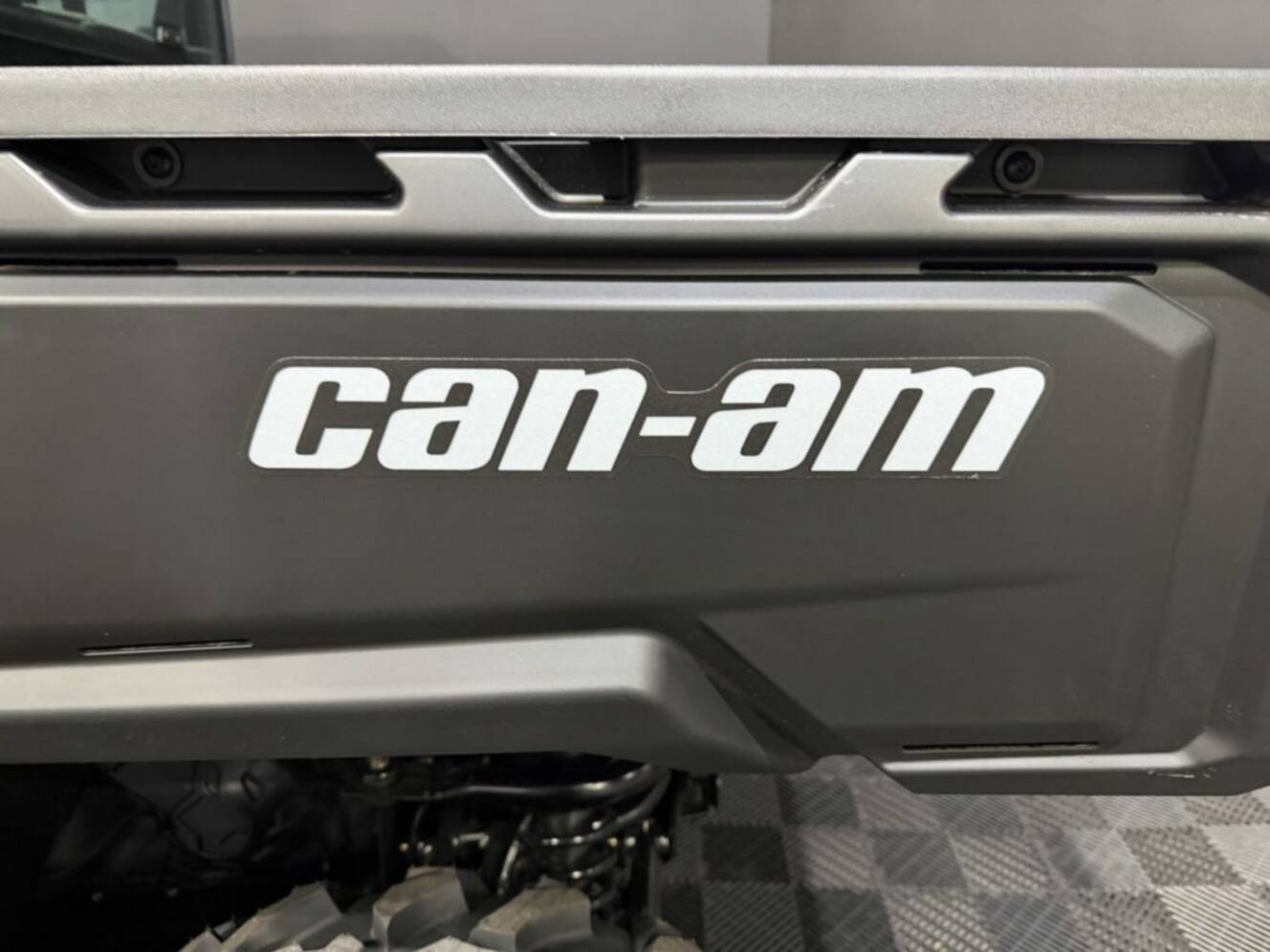 A photo of this 2026 Can-Am Defender MAX DPS CAB HD10