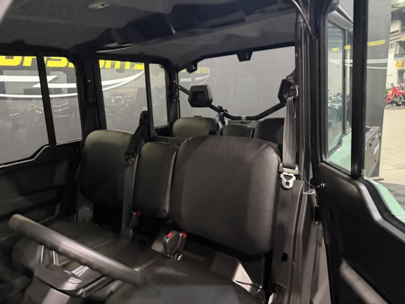 A photo of this 2026 Can-Am Defender MAX DPS CAB HD10