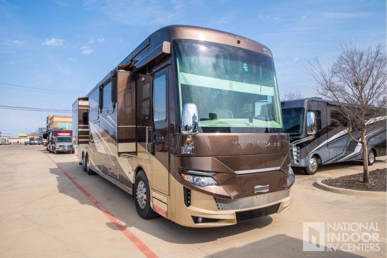 A photo of this 2021 Newmar Mountain Aire 4543