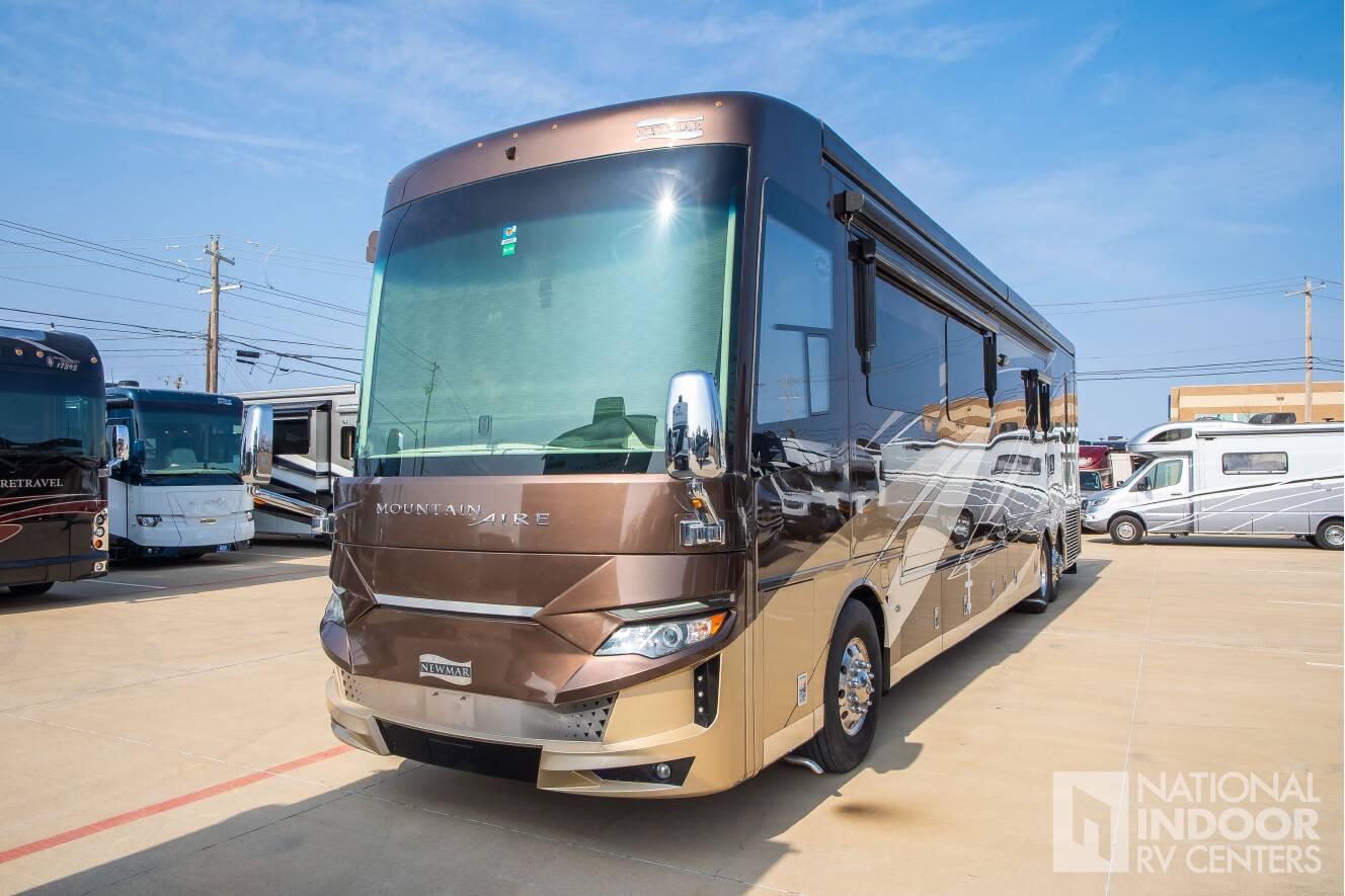 A photo of this 2021 Newmar Mountain Aire 4543