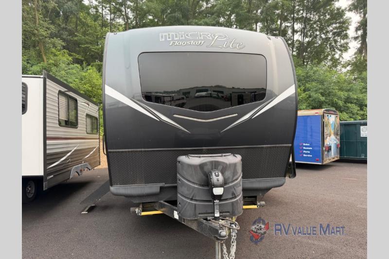 2021 Forest River Flagstaff Micro Lite 25BRDS in willow street PA
