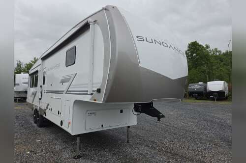 2027 Heartland Sundance 32RLBS in manheim PA