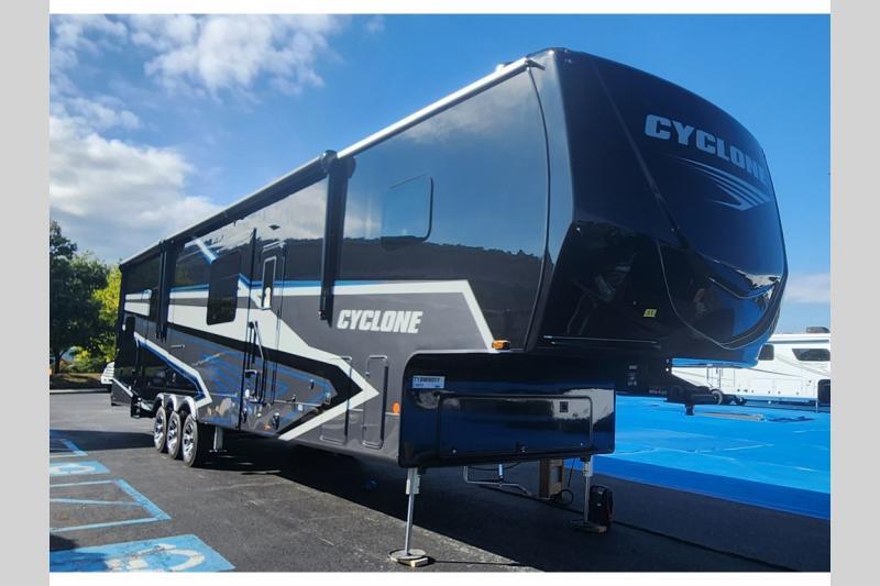 2026 Heartland Cyclone 3913 in manheim PA