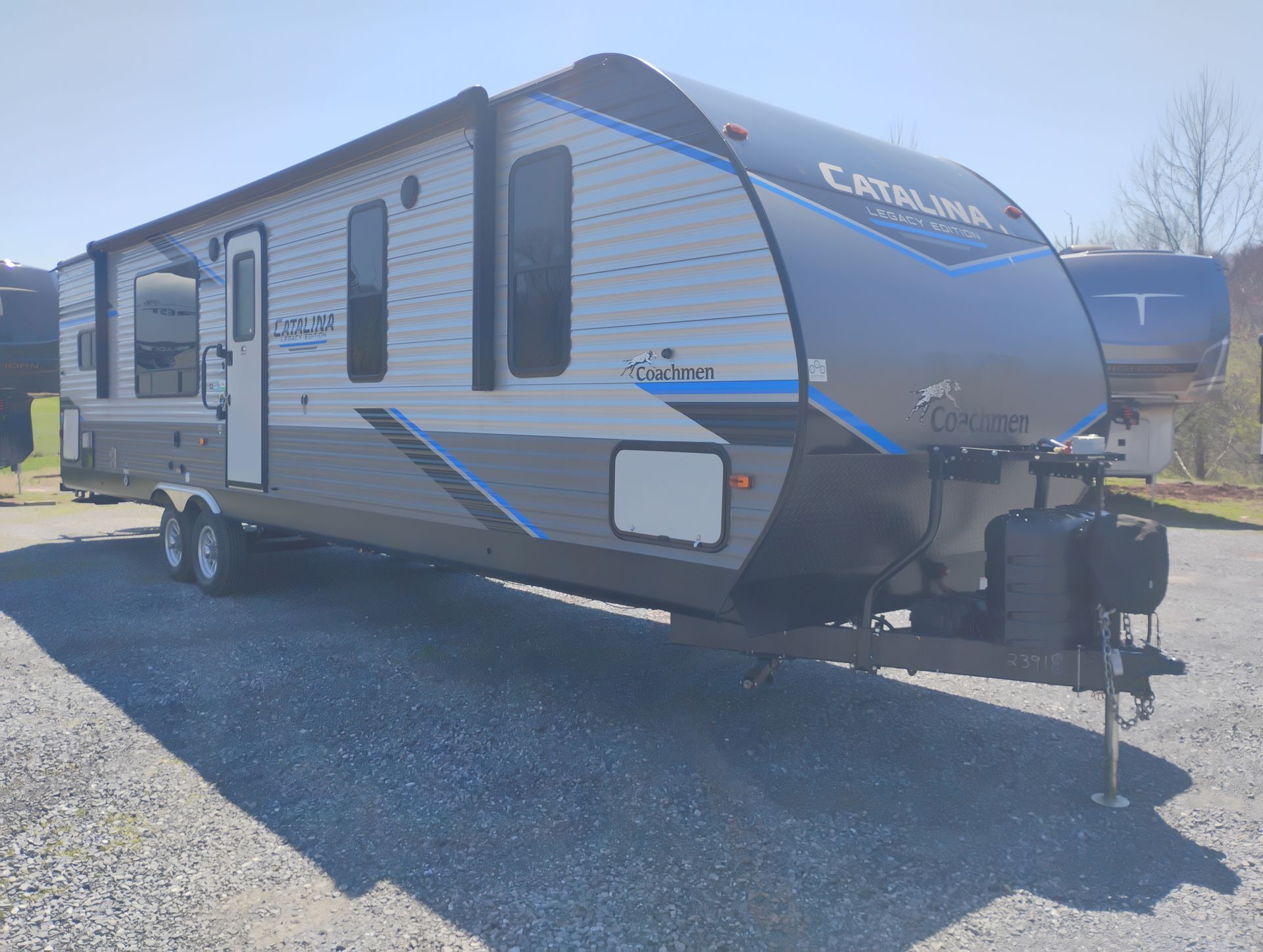 2022 Coachmen Catalina Legacy Edition 303RKDS in manheim PA